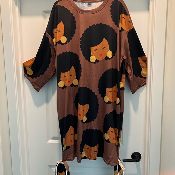 PAJAMA DRESS & SLIPPERS - Picture 2 of 7